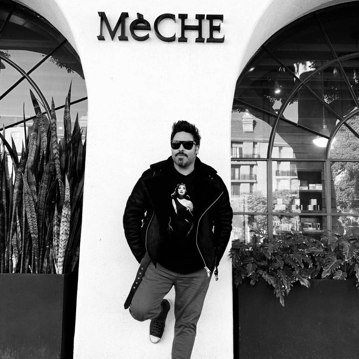 adrian castillo at his salon meche