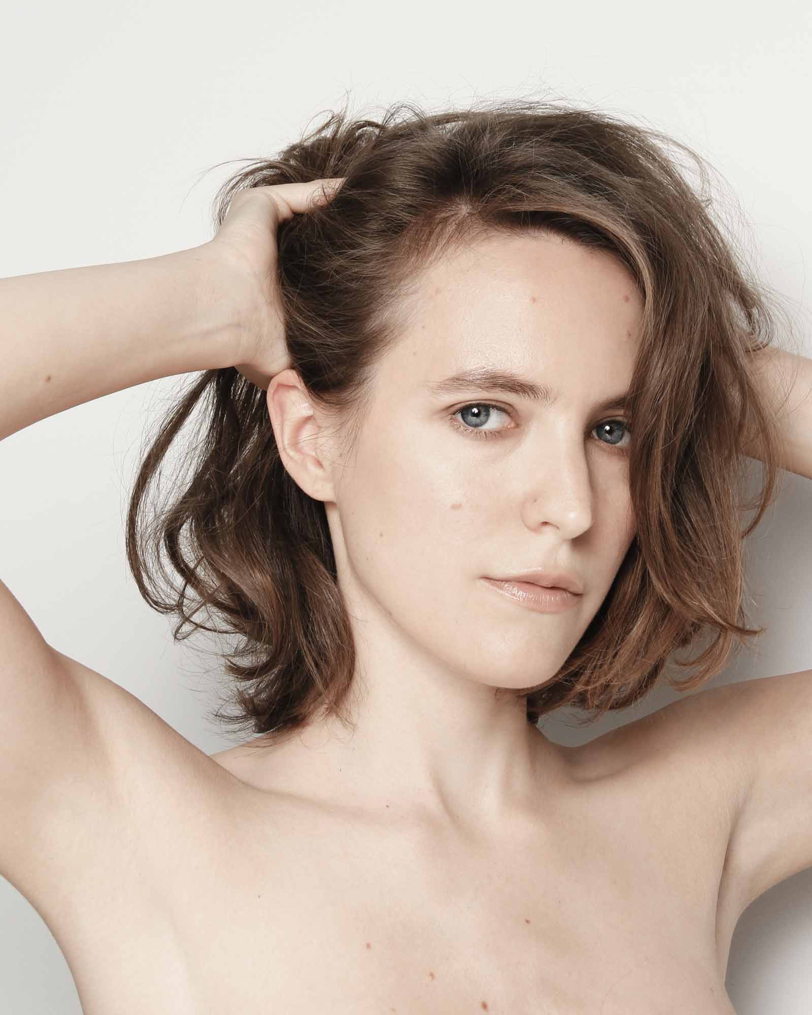 woman with natural hair